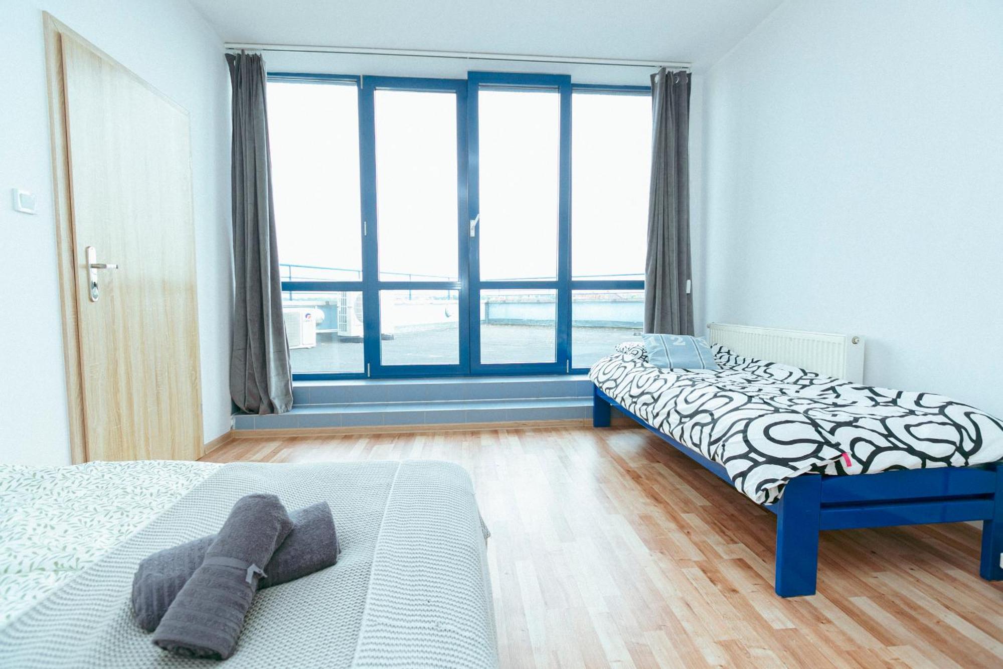 Hostel Metro Kabaty Варшава Экстерьер фото