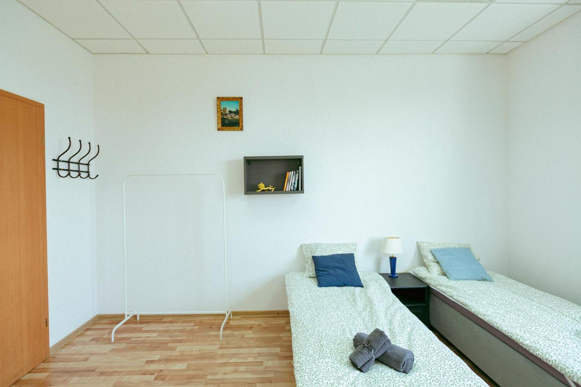 Hostel Metro Kabaty Варшава Экстерьер фото
