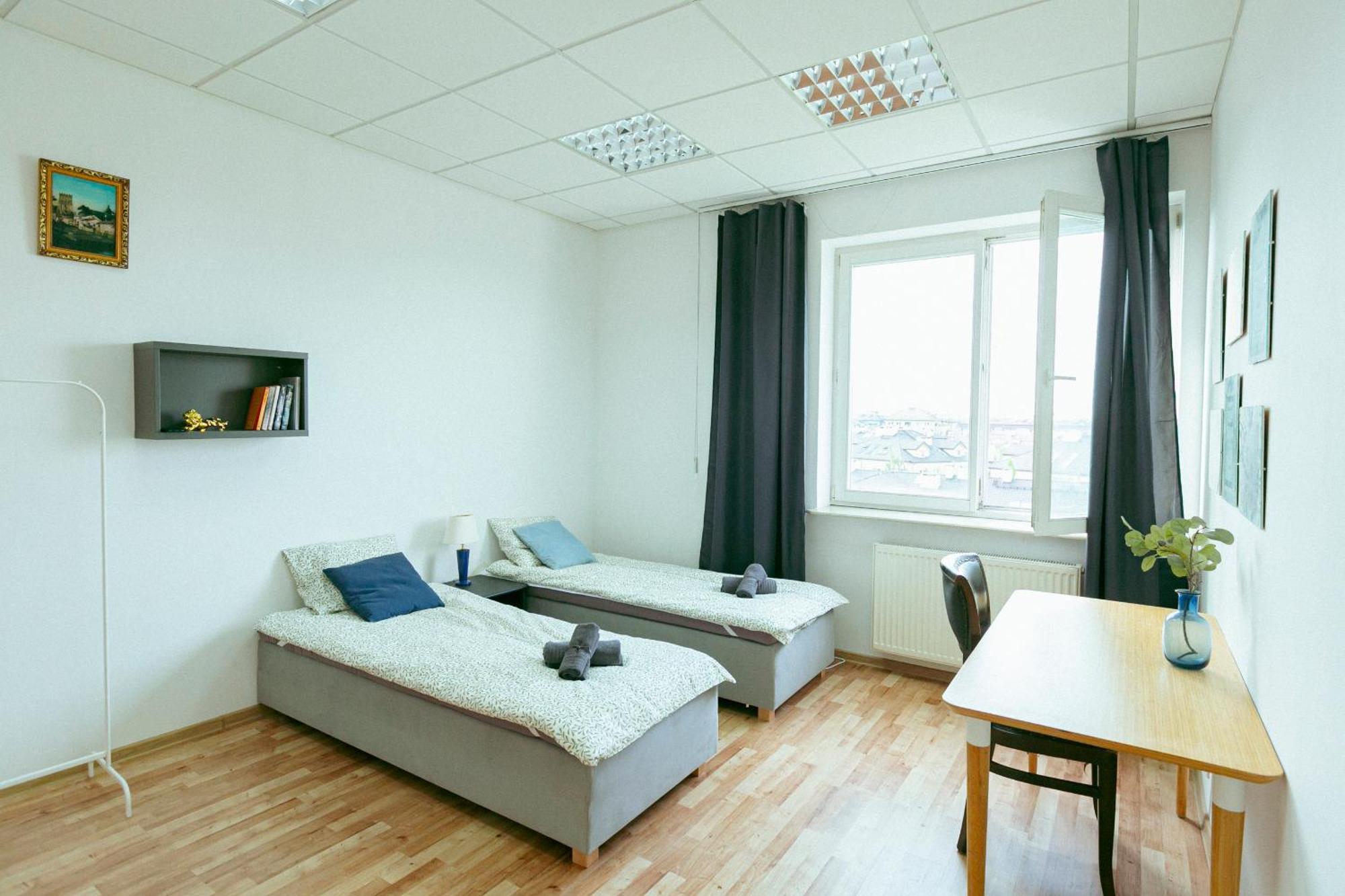 Hostel Metro Kabaty Варшава Экстерьер фото