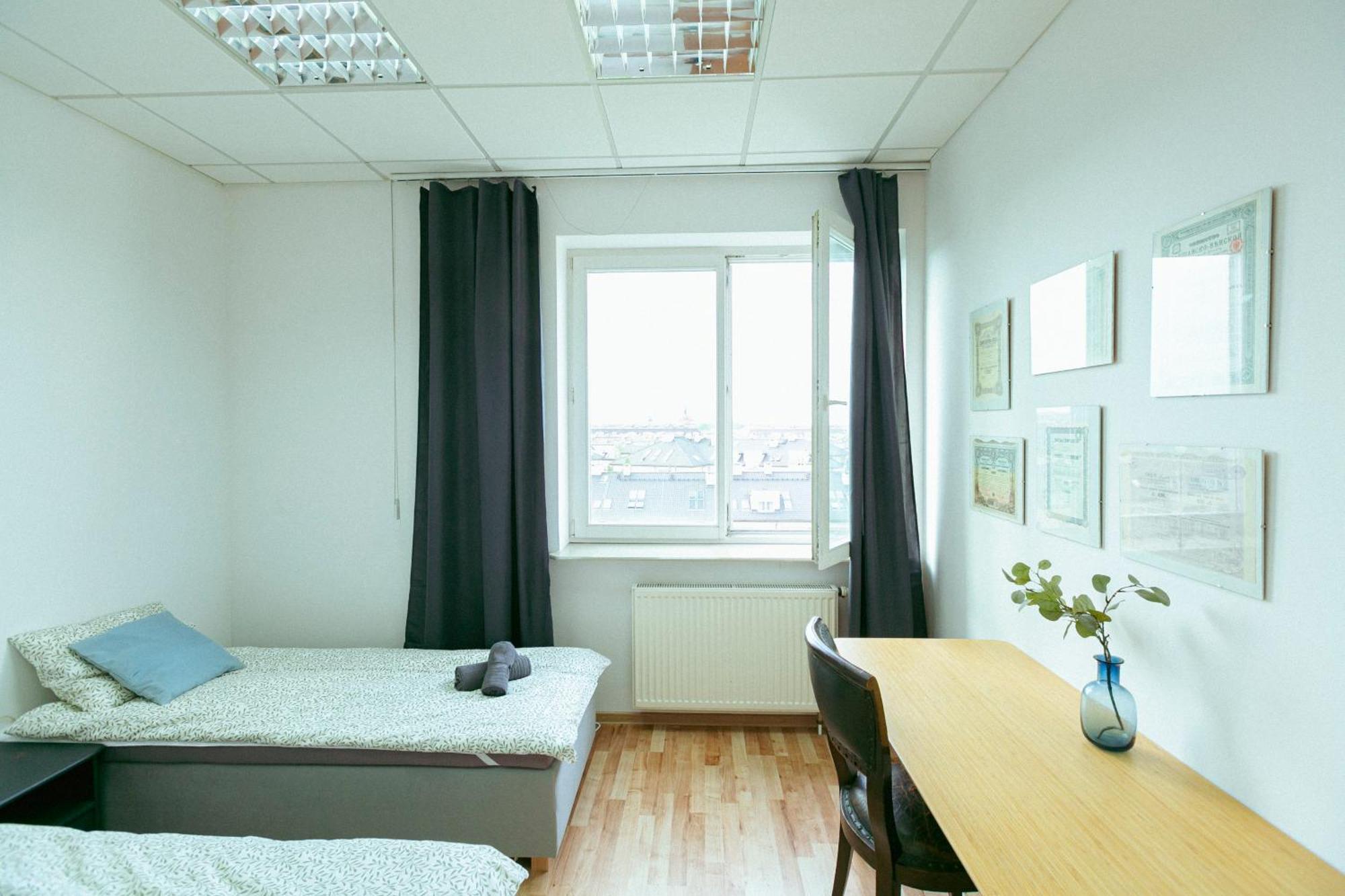 Hostel Metro Kabaty Варшава Экстерьер фото